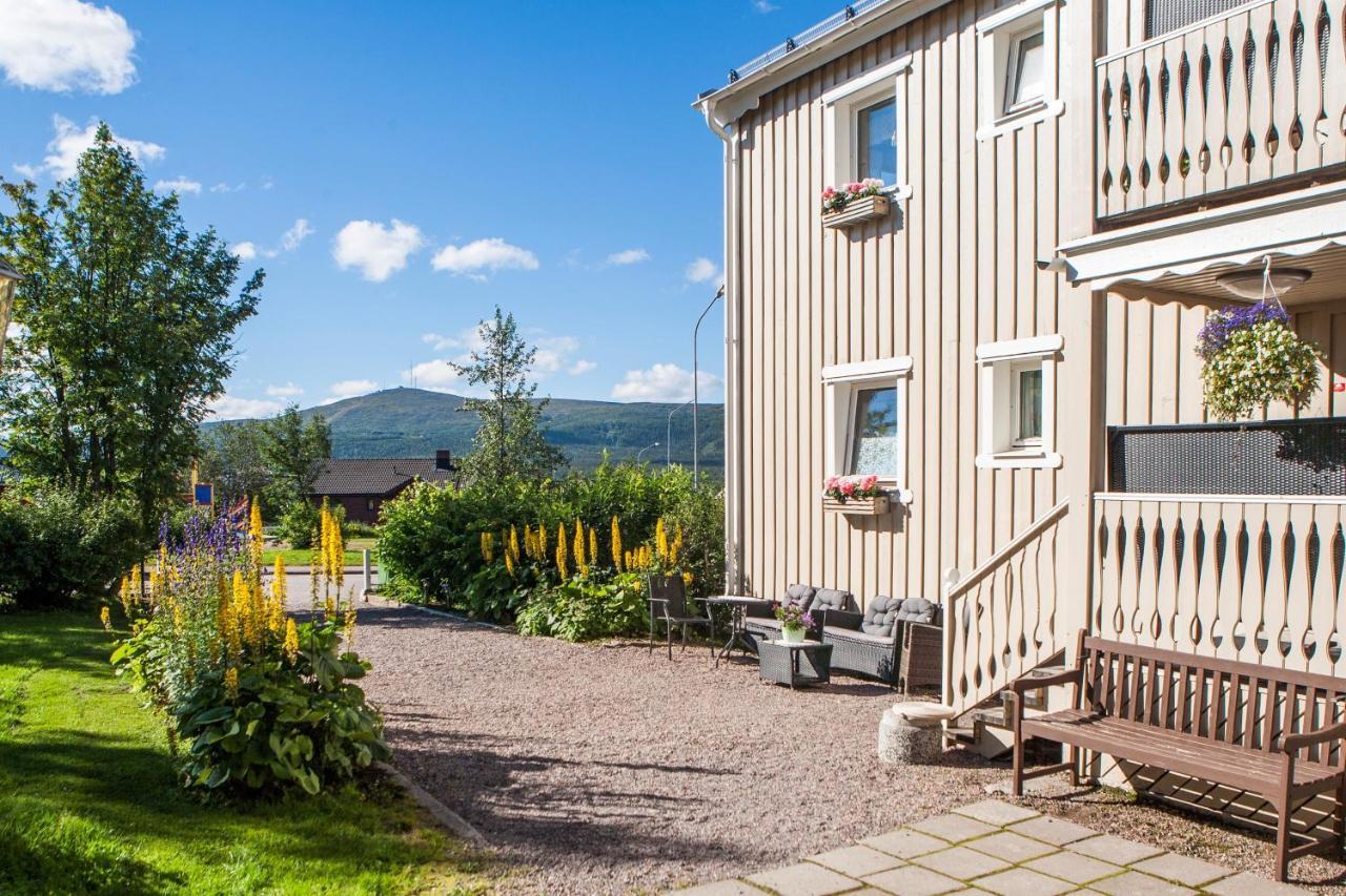 Gaellivare Bed & Breakfast Extérieur photo